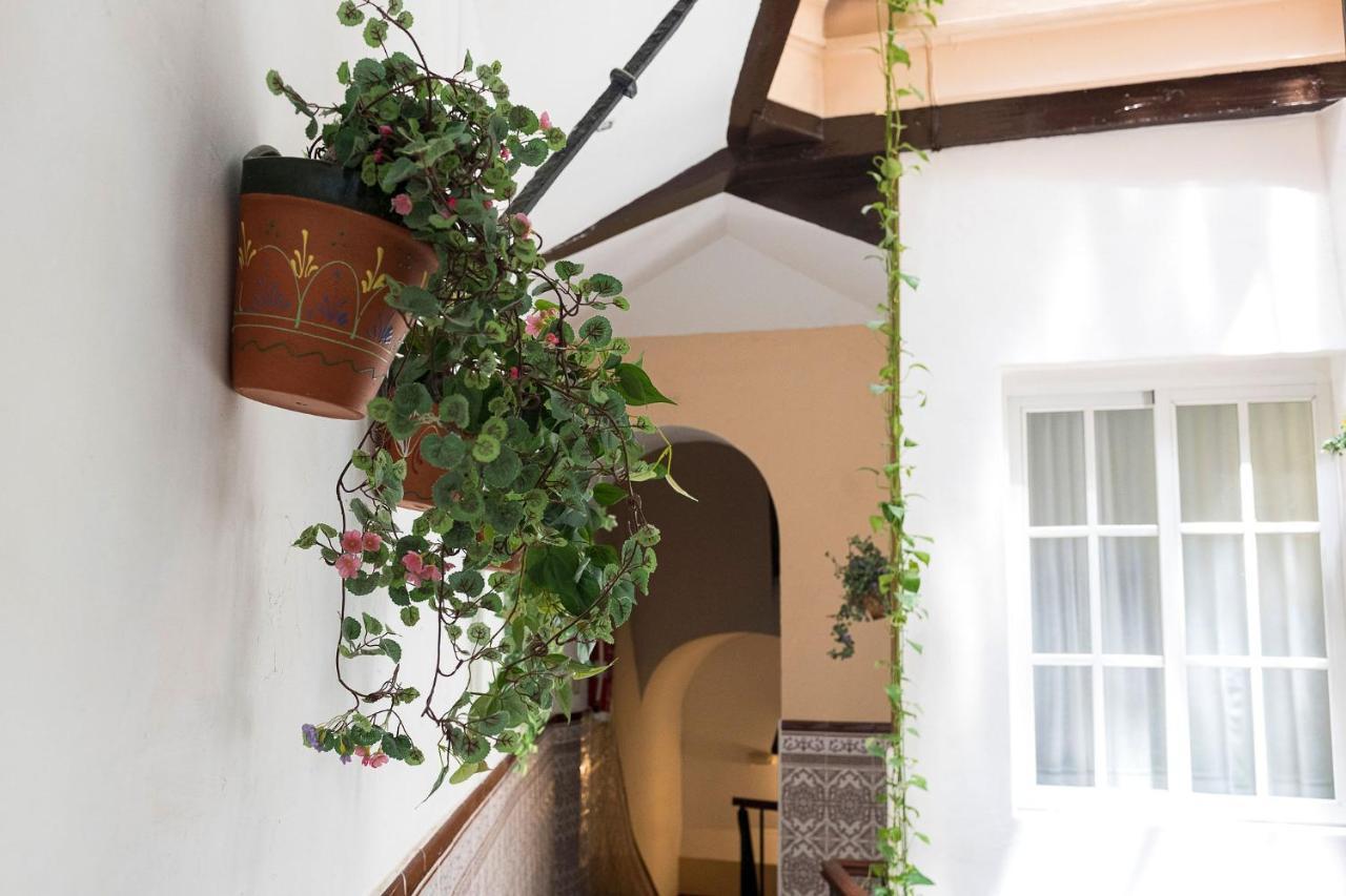 Hostal San Francisco Cádiz Buitenkant foto