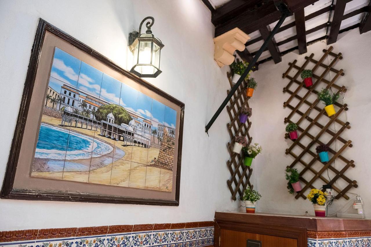 Hostal San Francisco Cádiz Buitenkant foto