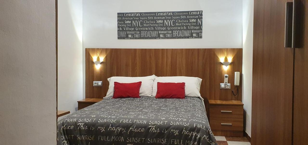 Hostal San Francisco Cádiz Buitenkant foto
