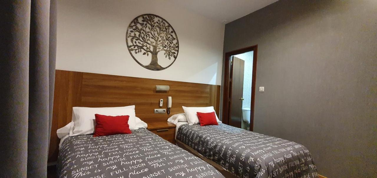Hostal San Francisco Cádiz Buitenkant foto