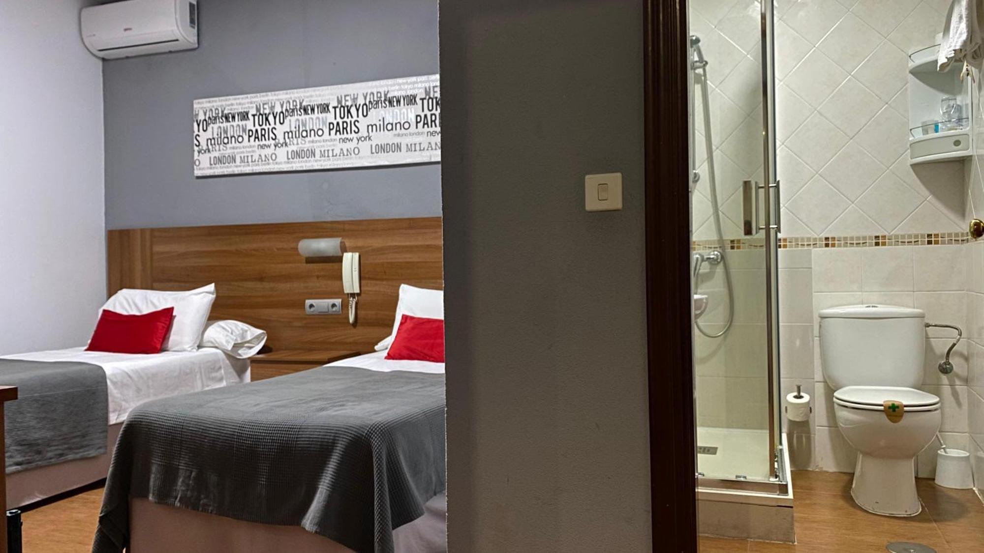 Hostal San Francisco Cádiz Buitenkant foto